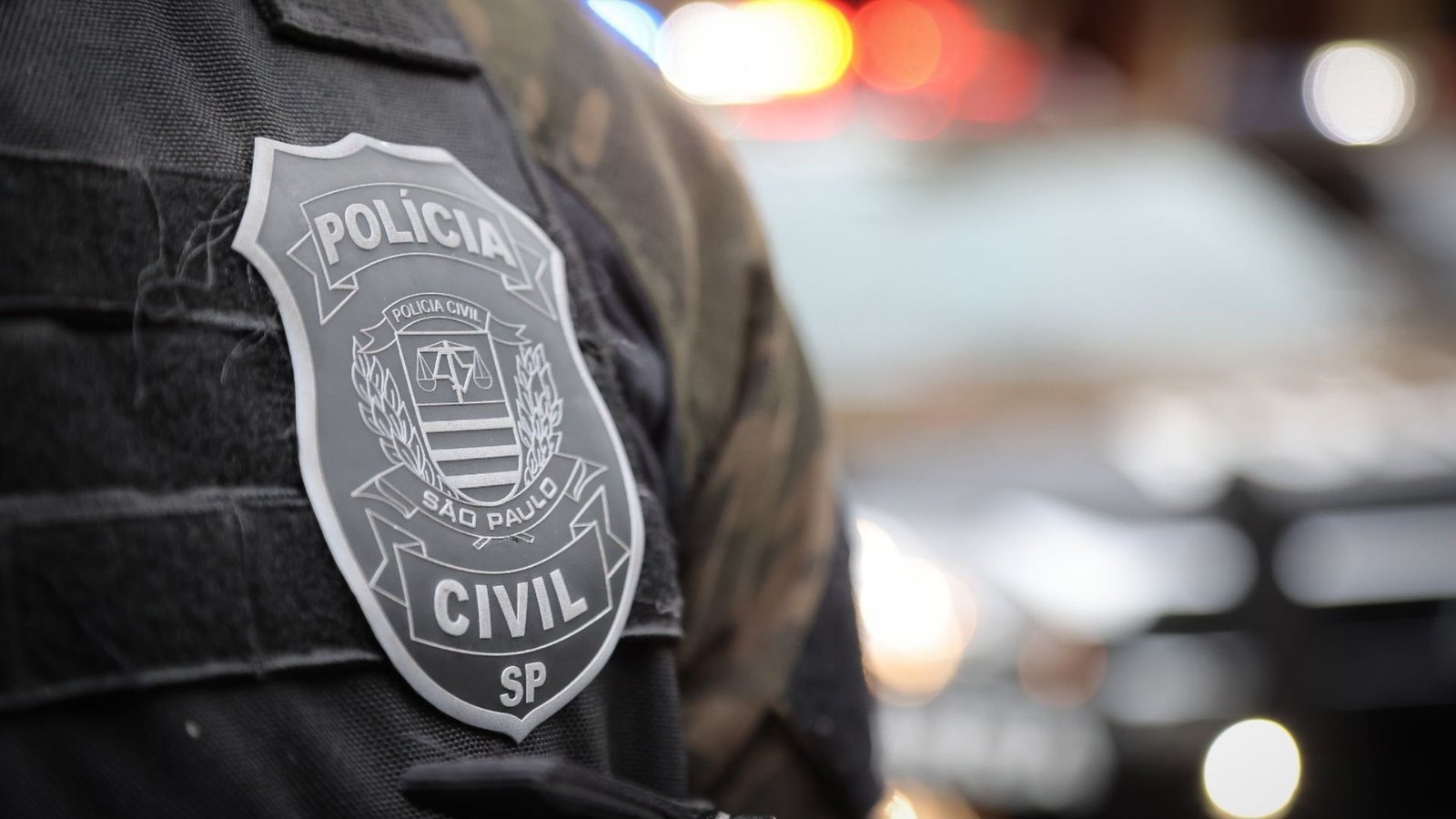 Brasileira é presa por disseminar violência e discursos de ódio nas redes sociais