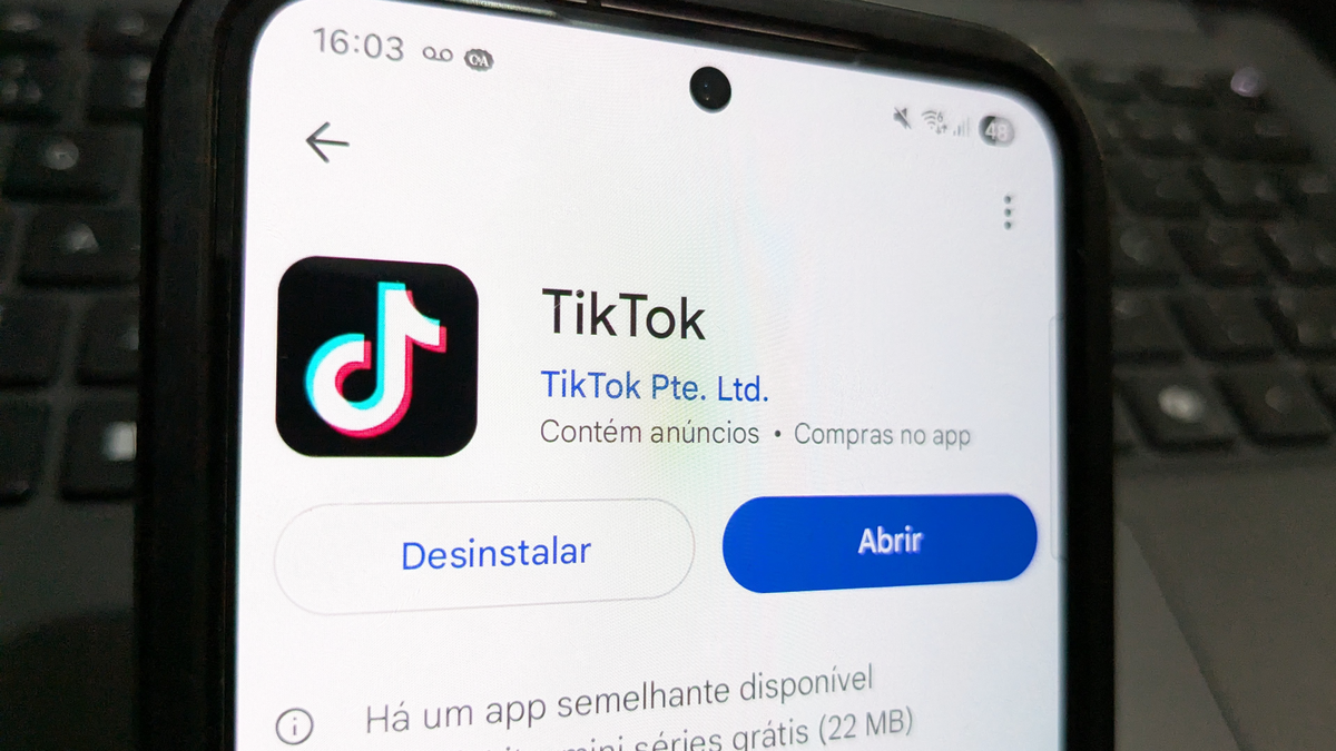 TikTok recua em recurso de IA após erros bizarros em vídeos